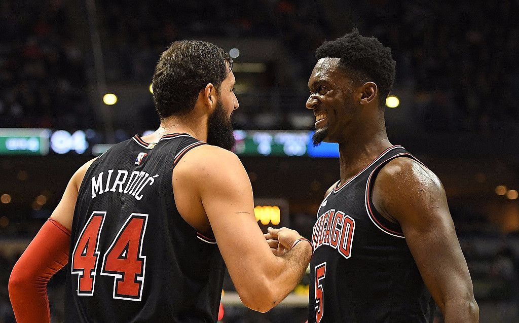 完成大四喜，姆巴佩当选欧冠官方本周最佳球员（姆巴佩独中四元，荣膺欧冠官方周最佳球员）