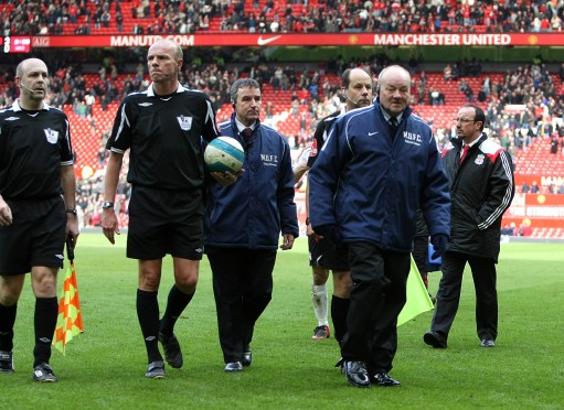 意甲第15轮裁判：多维里吹热那亚vs国米，马萨吹博洛尼亚vs尤文（意甲第15轮裁判安排：多维里执法热那亚对阵国米，马萨主哨博洛尼亚战尤文）