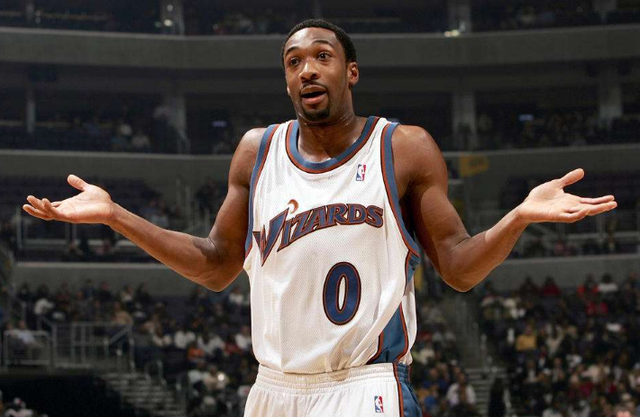 李磊：国安原本有夺得双冠的机会，配得上足协杯冠军荣誉（李磊：国安本有机会冲击双冠，足协杯冠军实至名归）