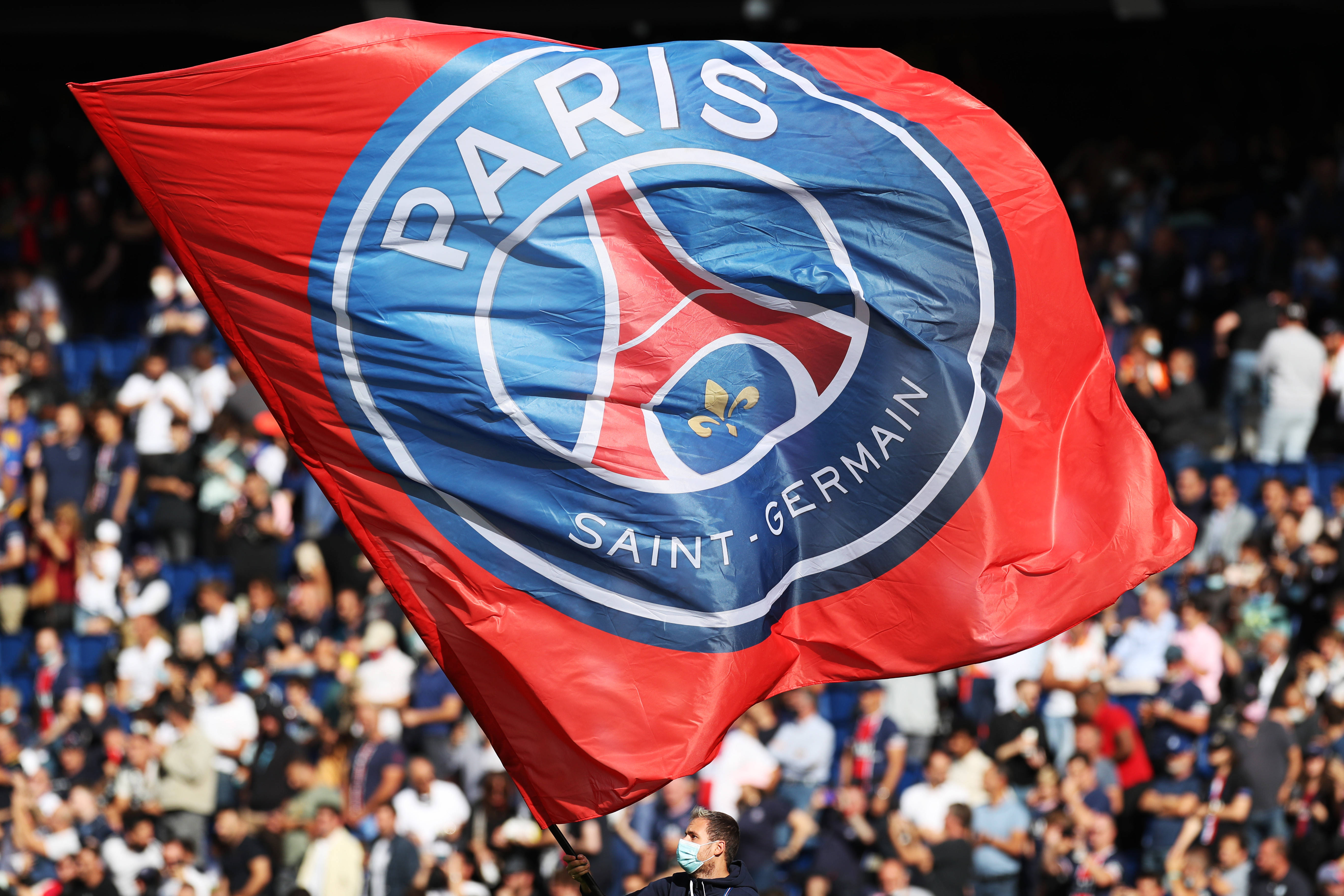 拜仁慕尼黑客场大胜多特蒙德（拜仁慕尼黑做客横扫多特蒙德）