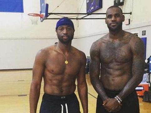 意天空：埃尔莫索伤愈复出，预计将在罗马对阵那不勒斯时首发（意天空：埃尔莫索康复回归，罗马战那不勒斯预计首发）