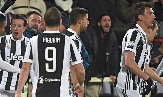 在今年新发布的中足联纪律道德准则里，“歧视”（包...（中足联新版纪律道德准则将“歧视”行为纳入规范）