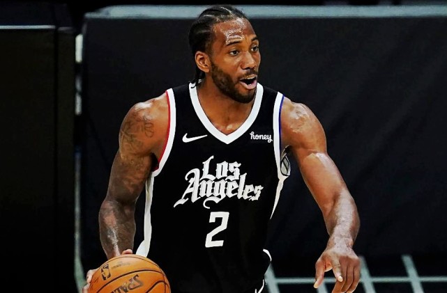 每体：阿劳霍缺席今日训练，巴萨相信今天的缺席影响不会太大（每体：阿劳霍未参加今天的训练，巴萨称影响有限）