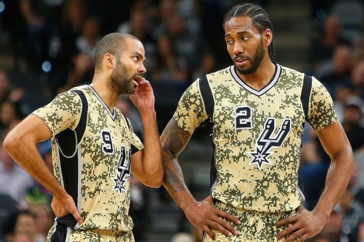 尤文图斯与利物浦有意邀请格纳布里明年夏天加盟（格纳布里获尤文、利物浦青睐 或于明夏加盟）